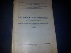 MICROBIOLOGIE MEDICALA foto