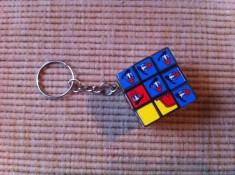 cub rubik rubic joc mic breloc model cu ratoiul donald duck disney desene animate jucarie de colectie hobby