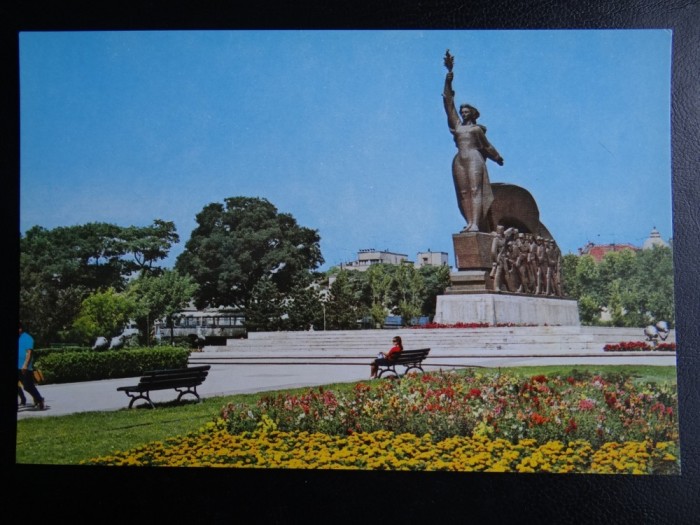SEPT15-Vedere/Carte postala-Constanta-Monumentul Victoriei-necirculata