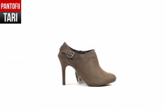 Pull&amp;amp;Bear Heels (Marime: 40) foto