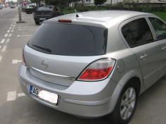 Opel Astra H foto