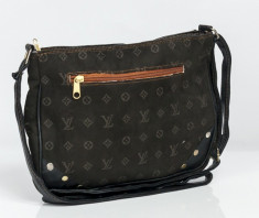 Geanta / Borseta de sold sau umar Louis Vuitton LV + Cadou Surpriza foto