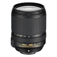 Nikon AF-S DX NIKKOR 18-140mm f/3.5-5.6G ED VR foto