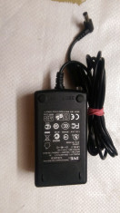 Alimentator incarcator DVE 12V 3A model DSA-0421S-12 foto