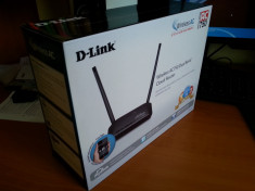 Router wireless D-Link DIR-816L AC750 Dual Band Cloud Router NOU SIGILAT foto