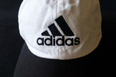 Basca Adidas Authentic Garment; marime universala, reglabila; bumbac; impecabila foto