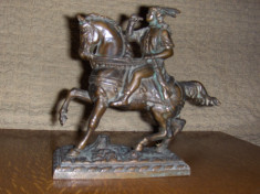 Statueta ecvestra veche,din bronz foto