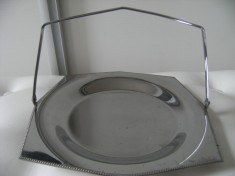 Fructiera-cosulet din alama argintata ,veche, provenienta Anglia, Olde Ball.