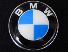 Emblema capota fata BMW foto