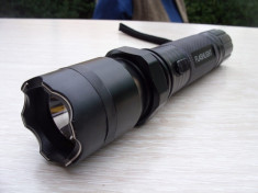 Lanterna Autoaparare cu Electrosoc Multifunction Police Flashlight foto