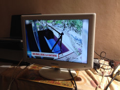 TV LCD 19 INCH CU DEFECT SAMSUNG LE19R86WD foto