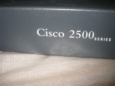 Router Cisco 2500 foto