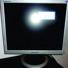 Monitor TFT LCD Samsung 19 inch 913N 1280 x 1024 non wide mufa VGA