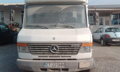 Mercedes-Benz Vario 815D foto