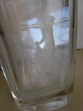 Raritate!!! Impresionanta vaza mare din cristal bizotat gravat si datat 1951