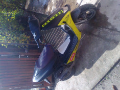 Scuter Aprilia foto