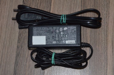 Incarcator laptop original Compaq PA-1600-01 Output 19V, 3,16A - poze reale foto