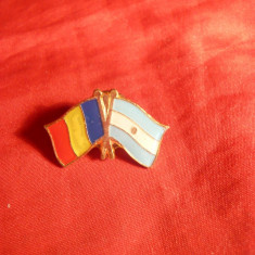 Insigna - Prietenia Romano-El Salvador - Drapele ,metal si email ,L= 2,5 cm