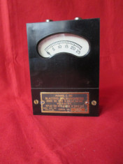 Galvanometru militar din anii 50, aparat de masura vechi SUA, carcasa ebonita foto