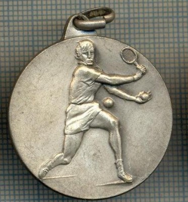 ATAM2001 MEDALIE VECHE 868-SPORTIVA-TENIS-EROARE DOUA MINGI-starea care se vede foto