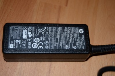 INCARCATOR LAPTOP HP/COMPAQ 19.5V 2.05A 40W MODEL HSTNN-DA17 MUFA CU PINI foto