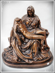 STATUETA MARE DIN GIPS MASIV - PIETA DE MICHELANGELO, MADE IN ROMANIA, 4 KG! foto