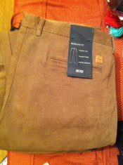 PANTALONI HUGO BOSS ORIGINALI foto