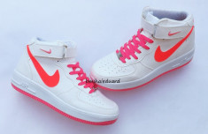 ADIDASI GHEATA NIKE AIR FORCE 1 foto