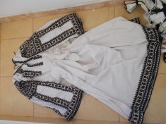 costum popular vechi cusut manual colorat nr 2 foto