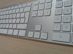 Tastatura Apple cu fir foto