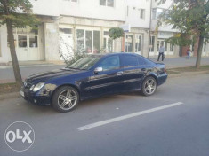 Mercedes-Benz E220 foto