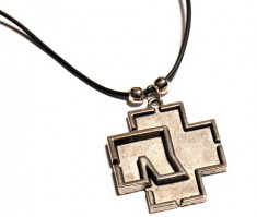 Medalion - Rammstein - cruce fier ( lant cauciucat inclus ) foto
