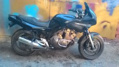 Dezmembrez Yamaha XJ 600 Diversion foto