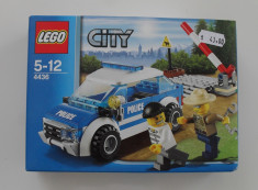 Vand Lego City 4436 Patrol Car - politie, original, sigilat, 97 piese, 5-12 ani foto