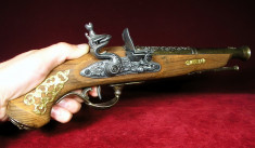 PISTOL DE PANOPLIE, 1670 ANGLIA foto