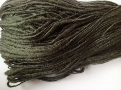 Fir de tricotat sau crosetat , lana 50%, moale, neregulat , kaki f inchis superb foto
