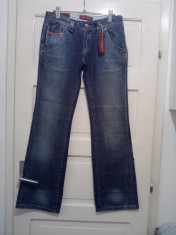 Blugi noi, firma Denim Blei Jeans, marimi 27, 29 foto