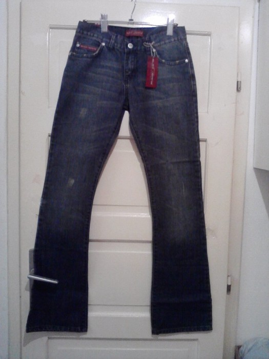 Blugi noi, Denim Blei Jeans, marimi 27, 28, 29 foto mare Blugi noi, Denim Blei Jeans, marimi 27, 28, 29 foto mare