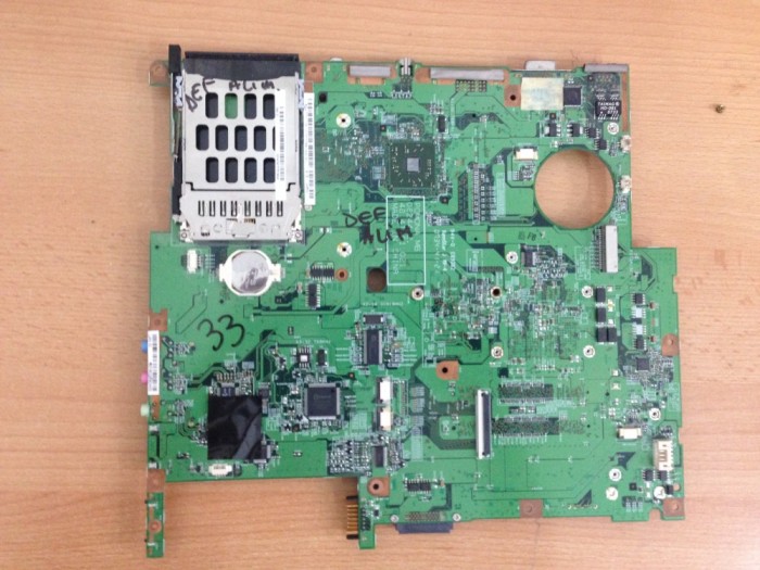 placa de baza defecta Acer Travelmate 5520 A84.37 A114 placa de baza defecta Acer Travelmate 5520 A84.37 A114