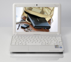 Laptop Notebook Medion Akoya Mini E1210 Swarovski-Edition foto