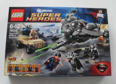 Lego Super Heroes 76003 Superman:Battle of Smallville sigilat 418piese 8-14 ani foto