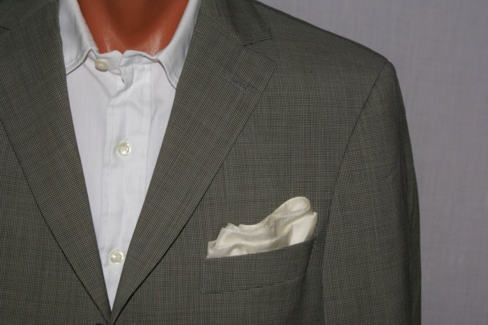Sacou barbati HUGO BOSS Black Label marimea 46 48 material CERRUTI sare si piper foto mare Sacou barbati HUGO BOSS Black Label marimea 46 48 material CERRUTI sare si piper foto mare