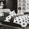 Lenjerie de pat alb cu negru , model stelute