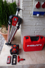 NIVELA LASER HILTI PR 30 HVS DIN 2015 foto