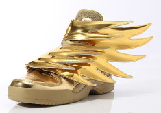 Adidasi Adidas Jeremy Scott Wings 3.0 Gold foto