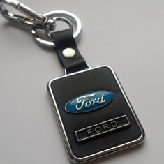Breloc auto pentru Ford metal detaliu piele eco neagra + ambalaj cadou