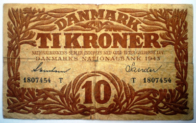 157 DANEMARCA 10 KRONER 1943 SR. 454 foto