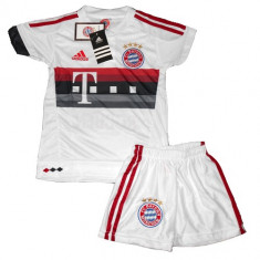 Tricou+Sort(Set) Copii Adidas Bayern Munchen Deplasare Sezon 2015/16 (ROBBEN) foto