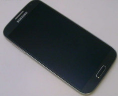 Vand telefon Samsung S4 i9506 second hand....impecabil foto