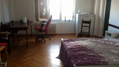 Inchiriez 2 camere dintr-un apartament cu 3 camere in Bucuresti, zona Piata Muncii foto